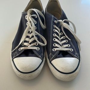 All star Converse low tops